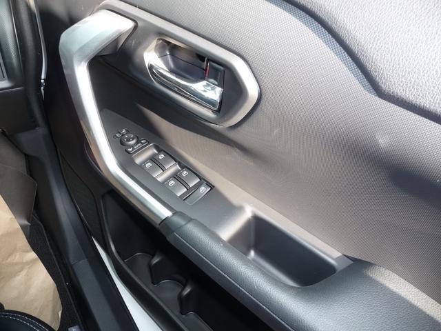 ロッキー プレミアムG HEV パノラマモニターパック☆9インチスマホ連携DA・TV☆スマートアシスト☆シートヒーター☆フルLEDヘッドランプ☆ USBソケット(17枚目)