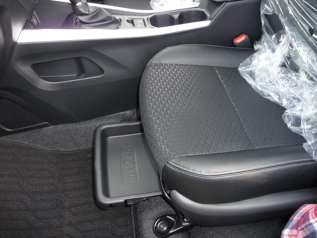 ロッキー プレミアムG HEV パノラマモニターパック☆9インチスマホ連携DA・TV☆スマートアシスト☆シートヒーター☆フルLEDヘッドランプ☆ USBソケット(63枚目)