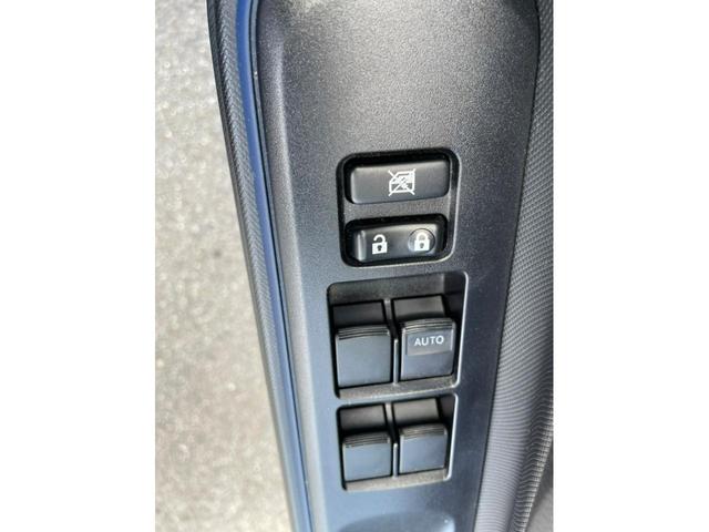 S ETC/キーレス/純正ナビ/フルセグTV/バックモニター/アルパインスピーカー/Bluetooth/オートエアコン/電動格納ミラー/フルフラットシート/純正アルミホイール/DC/DVD/(24枚目)