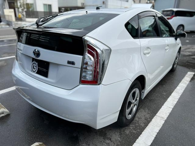 S バックカメラ・ETC・プッシュスタート・オートライト・電動格納ミラー・盗難防止システム・衝突安全ボディ・パワーウィンドウ・ABS・横滑り防止・パワステ・パワーウィンドウ(7枚目)