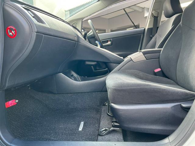 S バックカメラ・ETC・プッシュスタート・オートライト・電動格納ミラー・盗難防止システム・衝突安全ボディ・パワーウィンドウ・ABS・横滑り防止・パワステ・パワーウィンドウ(38枚目)