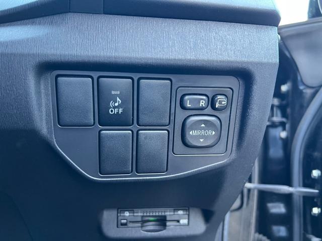 S 後期モデル ナビ TV DVD Bluetooth ビルトインETC バックカメラ ステアリングリモコン オートライト 全席パワーウィンド 社外アルミホイール フォグライト 電動ミラー(22枚目)