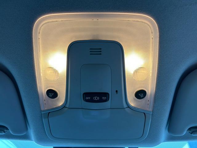 S トヨタセーフティセンス TV Bluetooth クルーズコントロール ステアリングスイッチ プッシュスタート ビルトインETC 電動格納ミラー LEDヘッドライト ナビ 全席オートパワーウインドウ(24枚目)