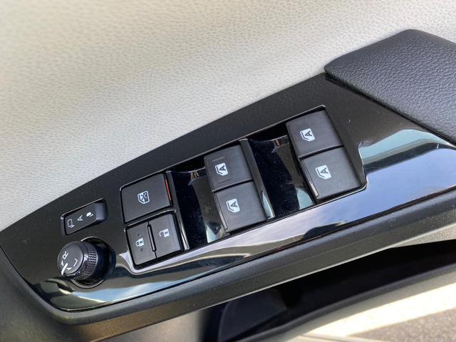 Sツーリングセレクション 純正ナビ・ビルトインETC・バックカメラ・レザーシート・シートヒーター・Bluetooth・LEDルームランプ・ステアリングリモコン・パワーウィンドウ・電動格納ミラー・プッシュスタート・スマートキー(24枚目)