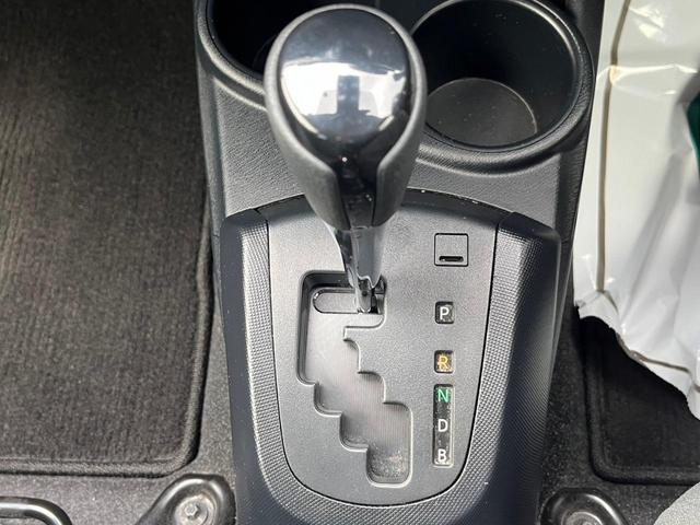 アクア Ｓスタイルブラック　後期・衝突軽減ブレーキ・純正９インチナビ・Ｂｌｕｅｔｏｏｔｈ・バックカメラ・ステアリングスイッチ・ＥＴＣオート・ハイビーム・プッシュスタート・車線逸脱防止装置・フルセグ・ＤＶＤ・ＣＤ・オートエアコン（34枚目）