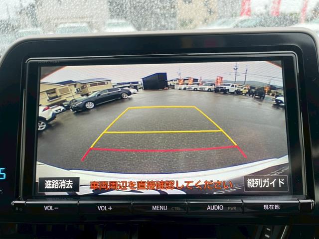 Ｃ－ＨＲ Ｇ　衝突軽減ブレーキ・純正９型ナビ・ブラインドスポットモニター・Ｂｌｕｅｔｏｏｔｈ・バックカメラ・ステアリングスイッチ・クルーズコントロール・ＤＶＤ・ＣＤ・フルセグ・シートヒーター・ＬＥＤヘッドライト（8枚目）