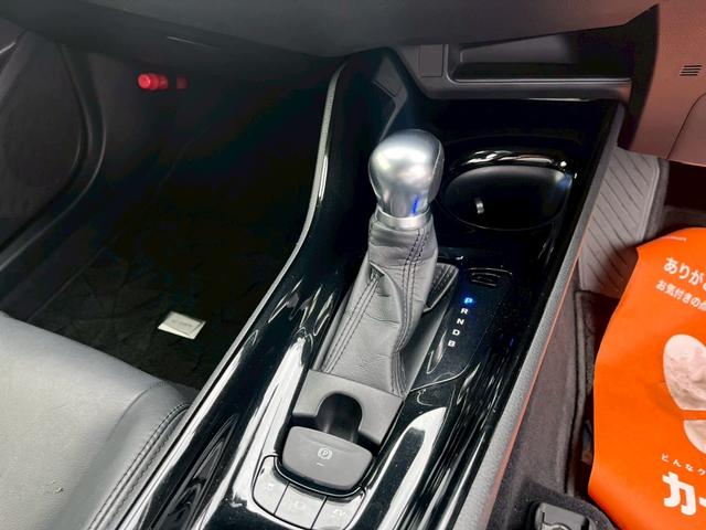 Ｃ－ＨＲ Ｇ　衝突軽減ブレーキ・純正９型ナビ・ブラインドスポットモニター・Ｂｌｕｅｔｏｏｔｈ・バックカメラ・ステアリングスイッチ・クルーズコントロール・ＤＶＤ・ＣＤ・フルセグ・シートヒーター・ＬＥＤヘッドライト（33枚目）