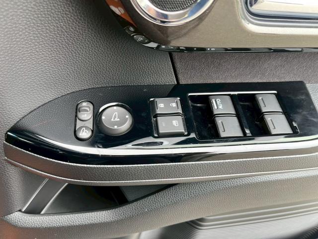 Ｎ－ＢＯＸカスタム Ｇ・Ｌターボホンダセンシング　衝突軽減ブレーキ・純正８インチナビ・Ｂｌｕｅｔｏｏｔｈ・バックカメラ・ステアリングスイッチ・クルーズコントロール・・パドルシフト・両側パワースライドドア・フルセグ・ＤＶＤ・ＣＤ・ＬＥＤヘッドライト（39枚目）