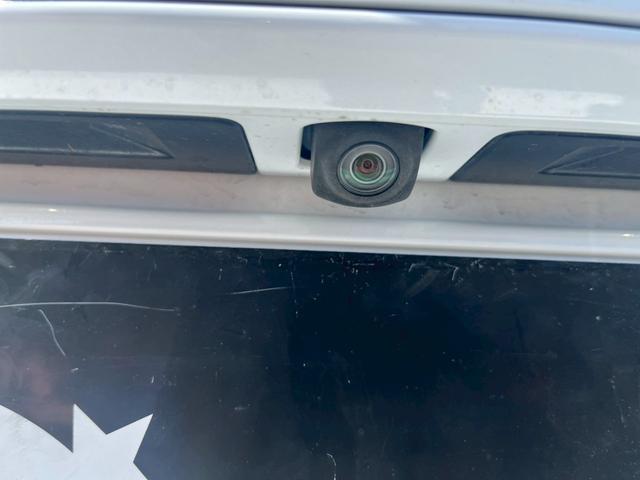 ＩＳ ＩＳ３００ｈ　Ｆスポーツ　サンルーフ・赤革シート・ナビ・Ｂｌｕｅｔｏｏｔｈ・バックカメラ・ステアリングスイッチ・クルーズコントロール・コーナービューカメラ・シートヒーター・パワーシート・パドルシフト・クルーズコントロール（10枚目）