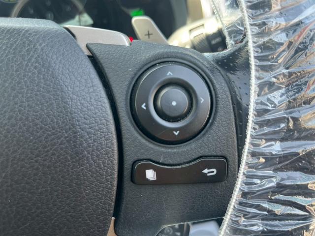 ＩＳ ＩＳ３００ｈ　Ｆスポーツ　サンルーフ・赤革シート・ナビ・Ｂｌｕｅｔｏｏｔｈ・バックカメラ・ステアリングスイッチ・クルーズコントロール・コーナービューカメラ・シートヒーター・パワーシート・パドルシフト・クルーズコントロール（40枚目）
