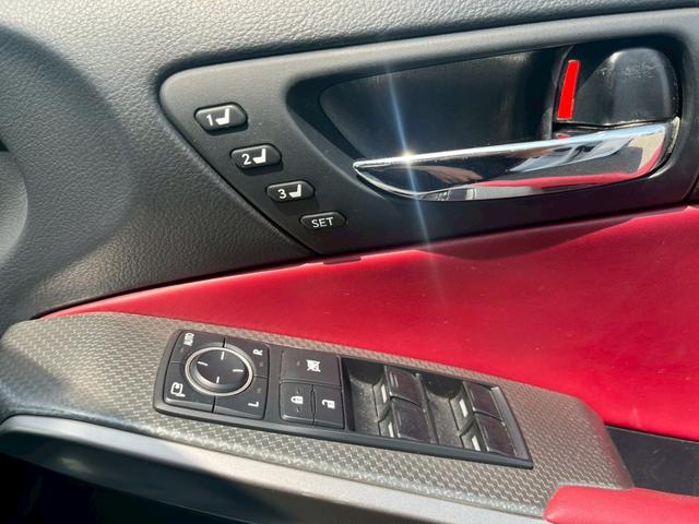 ＩＳ ＩＳ３００ｈ　Ｆスポーツ　サンルーフ・赤革シート・ナビ・Ｂｌｕｅｔｏｏｔｈ・バックカメラ・ステアリングスイッチ・クルーズコントロール・コーナービューカメラ・シートヒーター・パワーシート・パドルシフト・クルーズコントロール（46枚目）