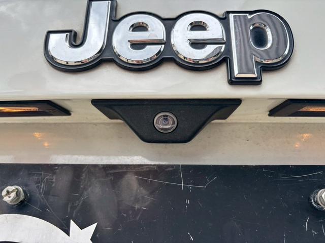 ジープ・レネゲード リミテッド　純正ナビ・Ｂｌｕｅｔｏｏｔｈ・ＥＴＣ・ステアリングヒーター・フルセグＴＶ・バックカメラ・ブラインドスポットモニター・アダブティブクルーズコントロール・パワーシート・シートヒーター・スマートキー（26枚目）
