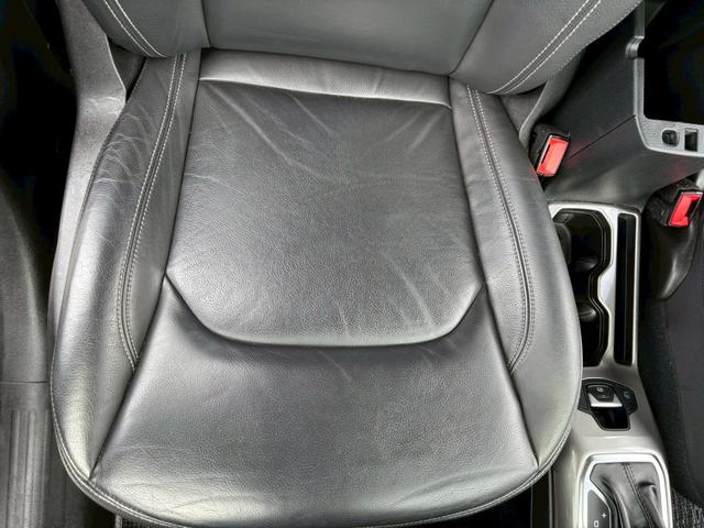 ジープ・レネゲード リミテッド　純正ナビ・Ｂｌｕｅｔｏｏｔｈ・ＥＴＣ・ステアリングヒーター・フルセグＴＶ・バックカメラ・ブラインドスポットモニター・アダブティブクルーズコントロール・パワーシート・シートヒーター・スマートキー（46枚目）