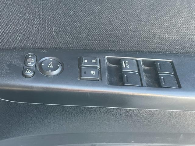 Ｎ－ＢＯＸカスタム Ｇ　ＳＳパッケージ　純正ナビ・Ｂｌｕｅｔｏｏｔｈ・バックカメラ・両側パワースライドドア・ビルトインＥＴＣ・運転席助手席シートヒーター・ディスチャージドランプ・フォグランプ・ＴＶ・ステアリングリモコン・オートエアコン（39枚目）