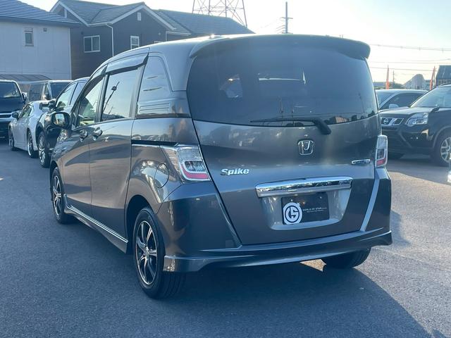 フリードスパイクハイブリッド ハイブリッド　車両品質評価書付・Ｋｅｎｗｏｏｄフローティングナビ・バックカメラ・Ｂｌｕｅｔｏｏｔｈ・ＤＶＤ・ＣＤ・ＥＴＣ・フルセグ・オートエアコン・両側スライドドア・社外アルミホイール・横滑り防止（16枚目）