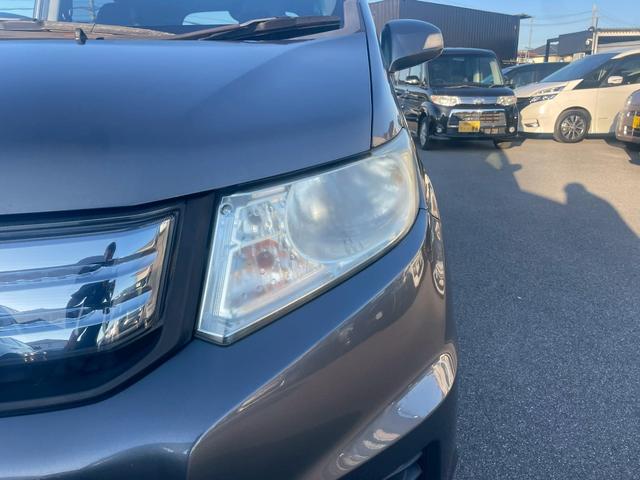 フリードスパイクハイブリッド ハイブリッド　車両品質評価書付・Ｋｅｎｗｏｏｄフローティングナビ・バックカメラ・Ｂｌｕｅｔｏｏｔｈ・ＤＶＤ・ＣＤ・ＥＴＣ・フルセグ・オートエアコン・両側スライドドア・社外アルミホイール・横滑り防止（19枚目）