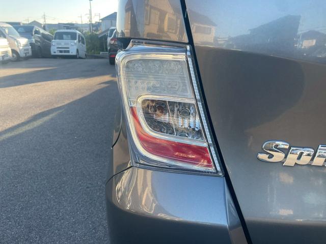 フリードスパイクハイブリッド ハイブリッド　車両品質評価書付・Ｋｅｎｗｏｏｄフローティングナビ・バックカメラ・Ｂｌｕｅｔｏｏｔｈ・ＤＶＤ・ＣＤ・ＥＴＣ・フルセグ・オートエアコン・両側スライドドア・社外アルミホイール・横滑り防止（20枚目）