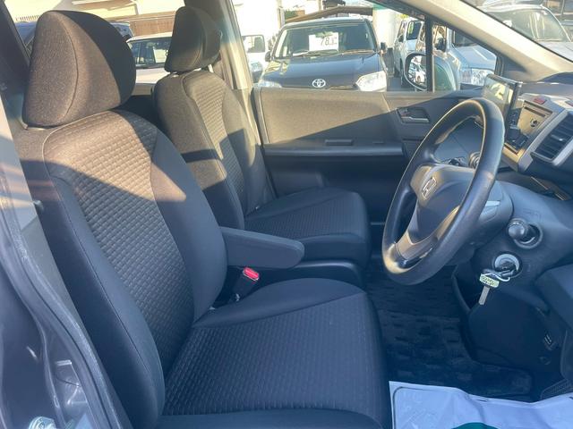 フリードスパイクハイブリッド ハイブリッド　車両品質評価書付・Ｋｅｎｗｏｏｄフローティングナビ・バックカメラ・Ｂｌｕｅｔｏｏｔｈ・ＤＶＤ・ＣＤ・ＥＴＣ・フルセグ・オートエアコン・両側スライドドア・社外アルミホイール・横滑り防止（42枚目）