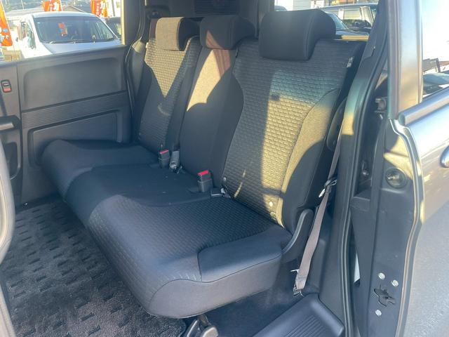 フリードスパイクハイブリッド ハイブリッド　車両品質評価書付・Ｋｅｎｗｏｏｄフローティングナビ・バックカメラ・Ｂｌｕｅｔｏｏｔｈ・ＤＶＤ・ＣＤ・ＥＴＣ・フルセグ・オートエアコン・両側スライドドア・社外アルミホイール・横滑り防止（50枚目）