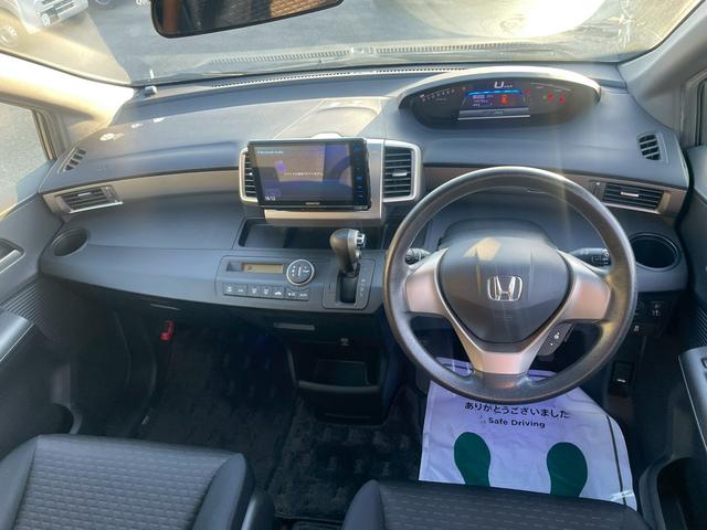 フリードスパイクハイブリッド ハイブリッド　車両品質評価書付・Ｋｅｎｗｏｏｄフローティングナビ・バックカメラ・Ｂｌｕｅｔｏｏｔｈ・ＤＶＤ・ＣＤ・ＥＴＣ・フルセグ・オートエアコン・両側スライドドア・社外アルミホイール・横滑り防止（63枚目）