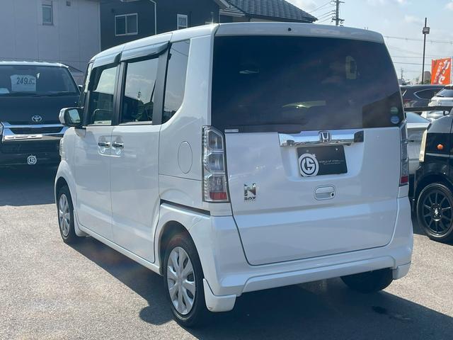 N-BOX G SSパッケージ 純正ナビ・バックカメラ・シートヒーター・両側パワースライドドア・ビルトインETC・衝突軽減ブレーキ・スマートキー・プッシュスタート・ディスチャージヘッドランプ(12枚目)