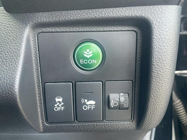 ヴェゼル ハイブリッド 純正ナビ・Bluetooth・パドルシフト・クルーズコントロール・ETC・TV・DVD・CD・ステアリングスイッチ・プッシュスタート・オートエアコン・横滑り防止・盗難防止装置・ABS・スマートキー(34枚目)