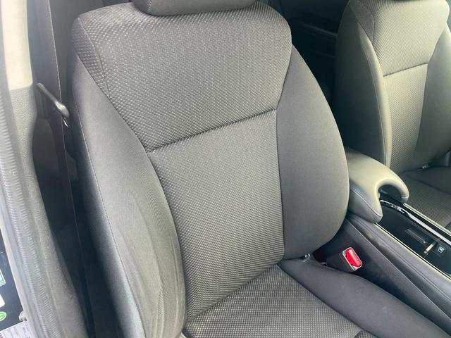 ヴェゼル ハイブリッド 純正ナビ・Bluetooth・パドルシフト・クルーズコントロール・ETC・TV・DVD・CD・ステアリングスイッチ・プッシュスタート・オートエアコン・横滑り防止・盗難防止装置・ABS・スマートキー(40枚目)