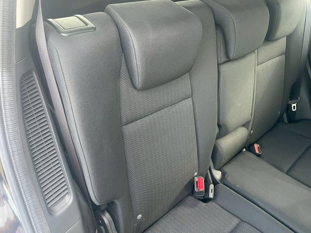 ヴェゼル ハイブリッド 純正ナビ・Bluetooth・パドルシフト・クルーズコントロール・ETC・TV・DVD・CD・ステアリングスイッチ・プッシュスタート・オートエアコン・横滑り防止・盗難防止装置・ABS・スマートキー(45枚目)