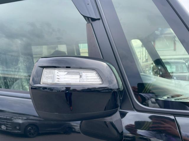 ☆シートヒーター☆寒いと思ったらこちらのシートヒーターが大活躍！すぐにシートが温まり寒い朝にも大変便利♪