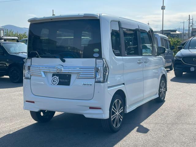 タント カスタムＲＳ　トップエディションＳＡＩＩＩ　純正８インチナビ・全方位カメラ・バックカメラ・後席モニター・衝突軽減ブレーキ・両側パワースライドドア・シートヒーター・ｂｌｌｕｅｔｏｏｔｈ・スマートアシスト・ＥＴＣ・オートハイビーム・ＤＶＤ・ＣＤ（12枚目）