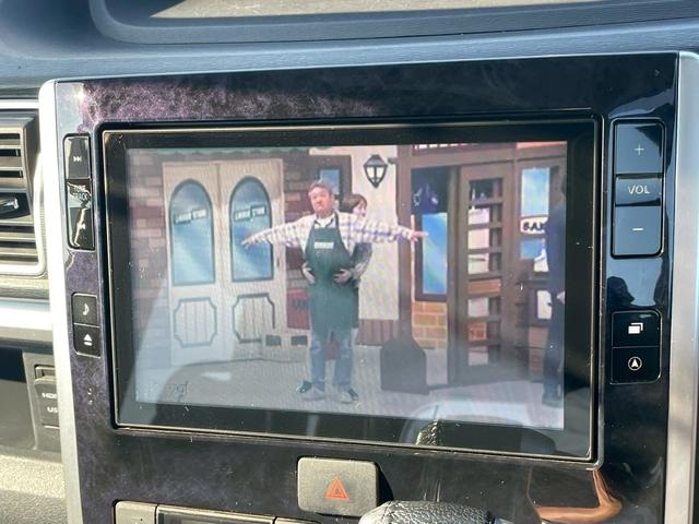 タント カスタムＲＳ　トップエディションＳＡＩＩＩ　純正８インチナビ・全方位カメラ・バックカメラ・後席モニター・衝突軽減ブレーキ・両側パワースライドドア・シートヒーター・ｂｌｌｕｅｔｏｏｔｈ・スマートアシスト・ＥＴＣ・オートハイビーム・ＤＶＤ・ＣＤ（30枚目）