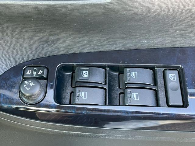 タント カスタムＲＳ　トップエディションＳＡＩＩＩ　純正８インチナビ・全方位カメラ・バックカメラ・後席モニター・衝突軽減ブレーキ・両側パワースライドドア・シートヒーター・ｂｌｌｕｅｔｏｏｔｈ・スマートアシスト・ＥＴＣ・オートハイビーム・ＤＶＤ・ＣＤ（42枚目）