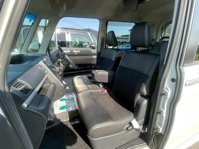 タント カスタムＲＳ　トップエディションＳＡＩＩＩ　純正８インチナビ・全方位カメラ・バックカメラ・後席モニター・衝突軽減ブレーキ・両側パワースライドドア・シートヒーター・ｂｌｌｕｅｔｏｏｔｈ・スマートアシスト・ＥＴＣ・オートハイビーム・ＤＶＤ・ＣＤ（58枚目）