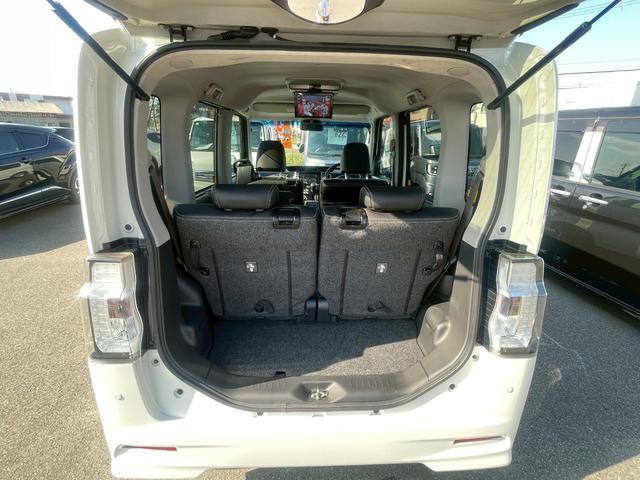 タント カスタムＲＳ　トップエディションＳＡＩＩＩ　純正８インチナビ・全方位カメラ・バックカメラ・後席モニター・衝突軽減ブレーキ・両側パワースライドドア・シートヒーター・ｂｌｌｕｅｔｏｏｔｈ・スマートアシスト・ＥＴＣ・オートハイビーム・ＤＶＤ・ＣＤ（60枚目）