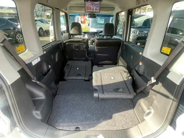 タント カスタムＲＳ　トップエディションＳＡＩＩＩ　純正８インチナビ・全方位カメラ・バックカメラ・後席モニター・衝突軽減ブレーキ・両側パワースライドドア・シートヒーター・ｂｌｌｕｅｔｏｏｔｈ・スマートアシスト・ＥＴＣ・オートハイビーム・ＤＶＤ・ＣＤ（62枚目）