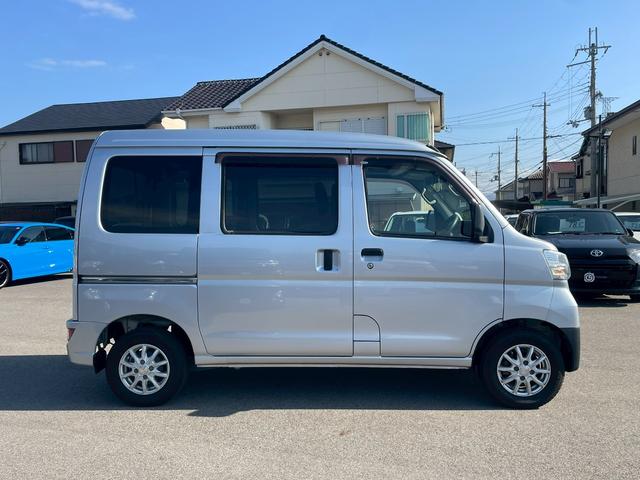 ハイゼットカーゴ ＤＸ　ＳＡＩＩＩ　ナビ・衝突軽減ブレーキ・オートハイビーム・クリアランスソナー・ＥＴＣ・フルセグＴＶ・ＤＶＤ・ＣＤ・パワーウインドウ・両側スライドドア・ヘッドライトレベライザー・ＦＭ・ＡＭ（12枚目）