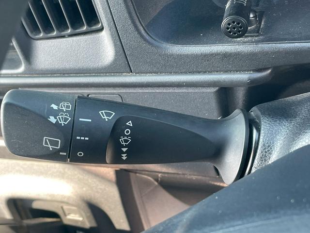 ハイゼットカーゴ ＤＸ　ＳＡＩＩＩ　ナビ・衝突軽減ブレーキ・オートハイビーム・クリアランスソナー・ＥＴＣ・フルセグＴＶ・ＤＶＤ・ＣＤ・パワーウインドウ・両側スライドドア・ヘッドライトレベライザー・ＦＭ・ＡＭ（32枚目）