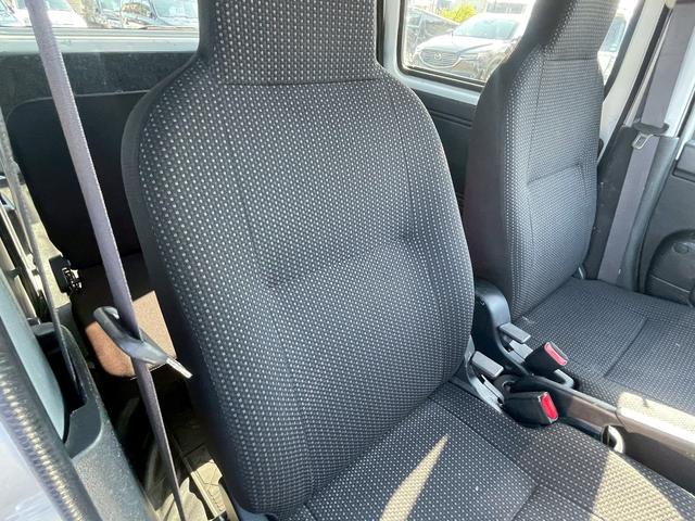 ハイゼットカーゴ ＤＸ　ＳＡＩＩＩ　ナビ・衝突軽減ブレーキ・オートハイビーム・クリアランスソナー・ＥＴＣ・フルセグＴＶ・ＤＶＤ・ＣＤ・パワーウインドウ・両側スライドドア・ヘッドライトレベライザー・ＦＭ・ＡＭ（42枚目）