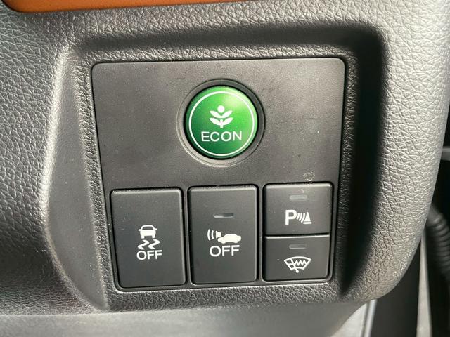 ヴェゼル ハイブリッドZ 純正ナビ・バックカメラ・衝突軽減ブレーキ・ハーフレザーシート・シートヒーター・LEDヘッドライト・クルーズコントロール・ルーフレール・ETC・Bluetooth・フルセグ・DVD・オートエアコン(32枚目)