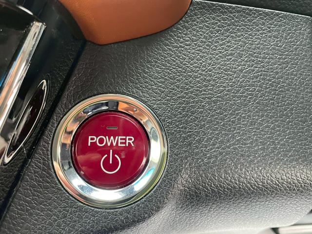 ヴェゼル ハイブリッドZ 純正ナビ・バックカメラ・衝突軽減ブレーキ・ハーフレザーシート・シートヒーター・LEDヘッドライト・クルーズコントロール・ルーフレール・ETC・Bluetooth・フルセグ・DVD・オートエアコン(33枚目)