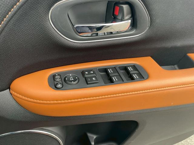 ヴェゼル ハイブリッドZ 純正ナビ・バックカメラ・衝突軽減ブレーキ・ハーフレザーシート・シートヒーター・LEDヘッドライト・クルーズコントロール・ルーフレール・ETC・Bluetooth・フルセグ・DVD・オートエアコン(45枚目)