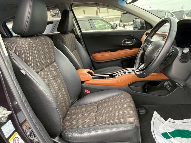 ヴェゼル ハイブリッドZ 純正ナビ・バックカメラ・衝突軽減ブレーキ・ハーフレザーシート・シートヒーター・LEDヘッドライト・クルーズコントロール・ルーフレール・ETC・Bluetooth・フルセグ・DVD・オートエアコン(49枚目)