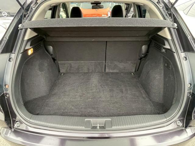 ヴェゼル ハイブリッドZ 純正ナビ・バックカメラ・衝突軽減ブレーキ・ハーフレザーシート・シートヒーター・LEDヘッドライト・クルーズコントロール・ルーフレール・ETC・Bluetooth・フルセグ・DVD・オートエアコン(62枚目)