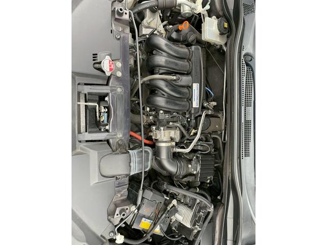 ヴェゼル ハイブリッドZ 純正ナビ・バックカメラ・衝突軽減ブレーキ・ハーフレザーシート・シートヒーター・LEDヘッドライト・クルーズコントロール・ルーフレール・ETC・Bluetooth・フルセグ・DVD・オートエアコン(70枚目)