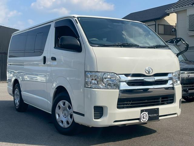ハイエースバン ＤＸ　ＧＬパッケージ　ＬＥＤヘッドライト・衝突軽減ブレーキ・助手席エアバック・バックカメラ・ナビ・Ｂｌｕｅｔｏｏｔｈ・オートヘッドライト・トヨタセーフティセンス・ビルトインＥＴＣ・ＤＶＤ・ＣＤ・両側スライドドア（12枚目）