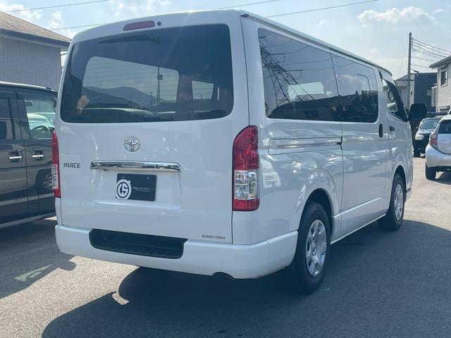 ハイエースバン ＤＸ　ＧＬパッケージ　ＬＥＤヘッドライト・衝突軽減ブレーキ・助手席エアバック・バックカメラ・ナビ・Ｂｌｕｅｔｏｏｔｈ・オートヘッドライト・トヨタセーフティセンス・ビルトインＥＴＣ・ＤＶＤ・ＣＤ・両側スライドドア（17枚目）