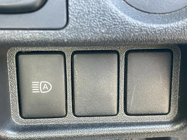 ハイエースバン ＤＸ　ＧＬパッケージ　ＬＥＤヘッドライト・衝突軽減ブレーキ・助手席エアバック・バックカメラ・ナビ・Ｂｌｕｅｔｏｏｔｈ・オートヘッドライト・トヨタセーフティセンス・ビルトインＥＴＣ・ＤＶＤ・ＣＤ・両側スライドドア（33枚目）