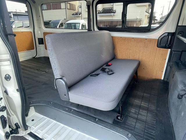 ハイエースバン ＤＸ　ＧＬパッケージ　ＬＥＤヘッドライト・衝突軽減ブレーキ・助手席エアバック・バックカメラ・ナビ・Ｂｌｕｅｔｏｏｔｈ・オートヘッドライト・トヨタセーフティセンス・ビルトインＥＴＣ・ＤＶＤ・ＣＤ・両側スライドドア（49枚目）