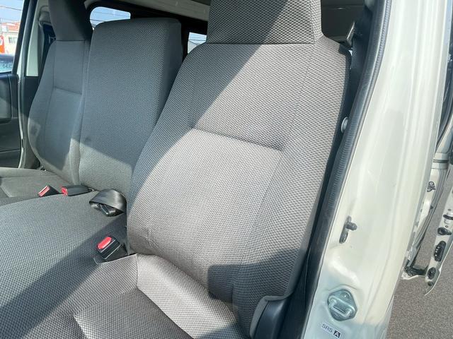 ハイエースバン ＤＸ　ＧＬパッケージ　ＬＥＤヘッドライト・衝突軽減ブレーキ・助手席エアバック・バックカメラ・ナビ・Ｂｌｕｅｔｏｏｔｈ・オートヘッドライト・トヨタセーフティセンス・ビルトインＥＴＣ・ＤＶＤ・ＣＤ・両側スライドドア（55枚目）