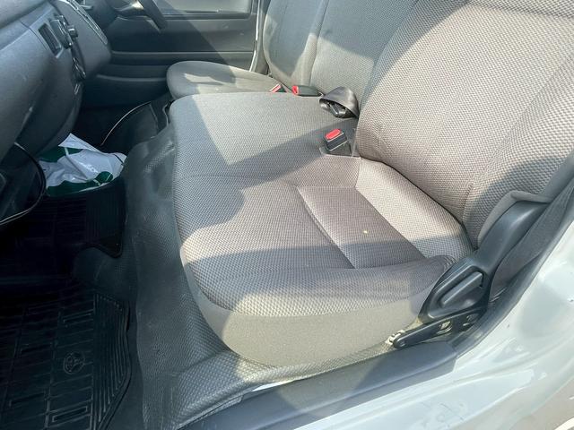 ハイエースバン ＤＸ　ＧＬパッケージ　ＬＥＤヘッドライト・衝突軽減ブレーキ・助手席エアバック・バックカメラ・ナビ・Ｂｌｕｅｔｏｏｔｈ・オートヘッドライト・トヨタセーフティセンス・ビルトインＥＴＣ・ＤＶＤ・ＣＤ・両側スライドドア（56枚目）